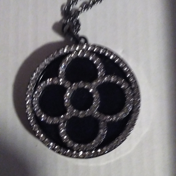 Long chain link fashion necklace - Picture 5 of 7